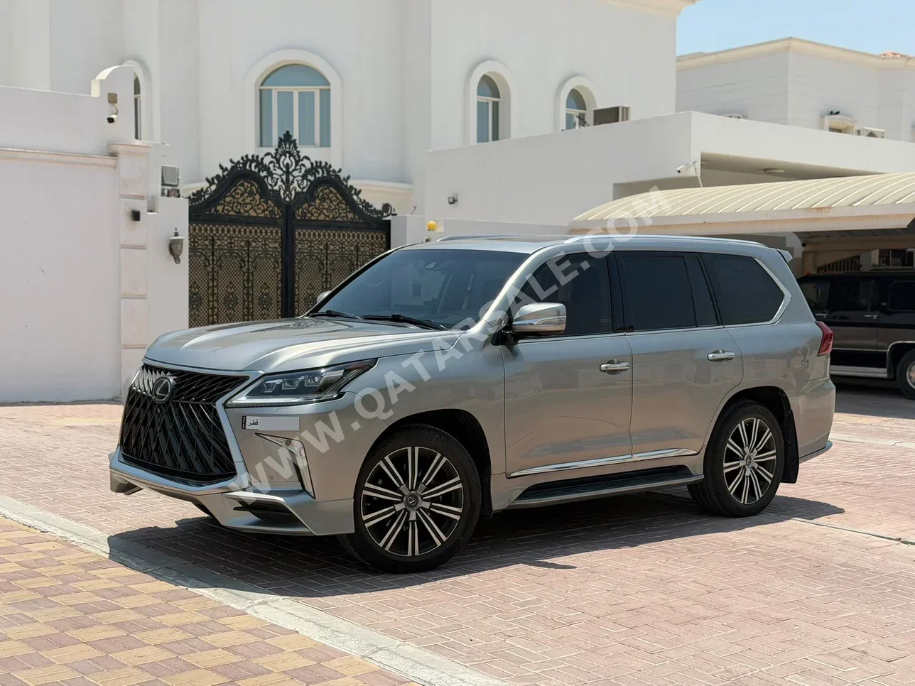 Lexus LX 570 S 2018 Automatic 120,000 Km 8 Cylinder Four Wheel Drive (4WD) SUV Sonic Titanium