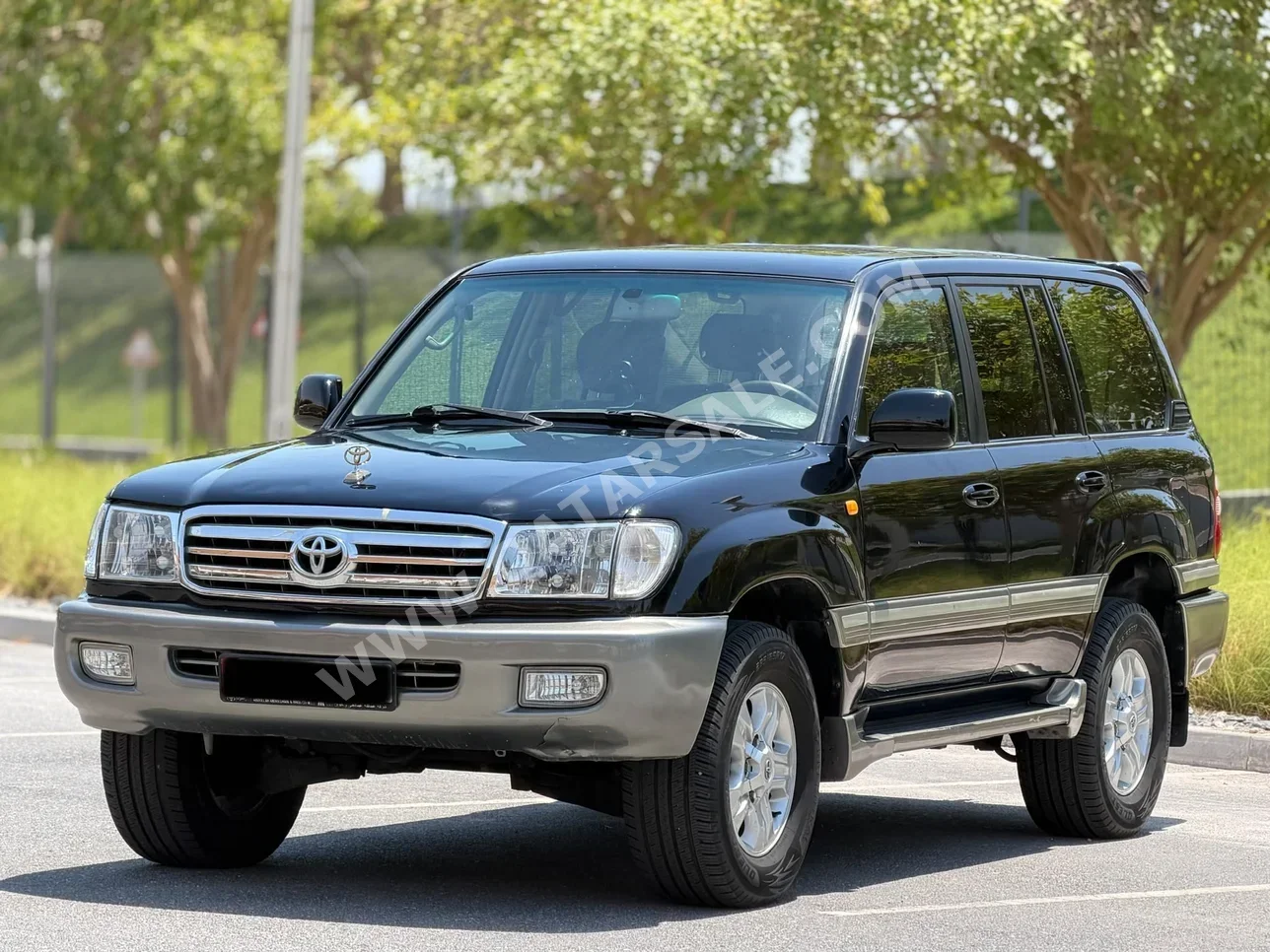 Toyota Land Cruiser GXR 2001 Automatic 218,000 Km 6 Cylinder Four Wheel Drive (4WD) SUV Black