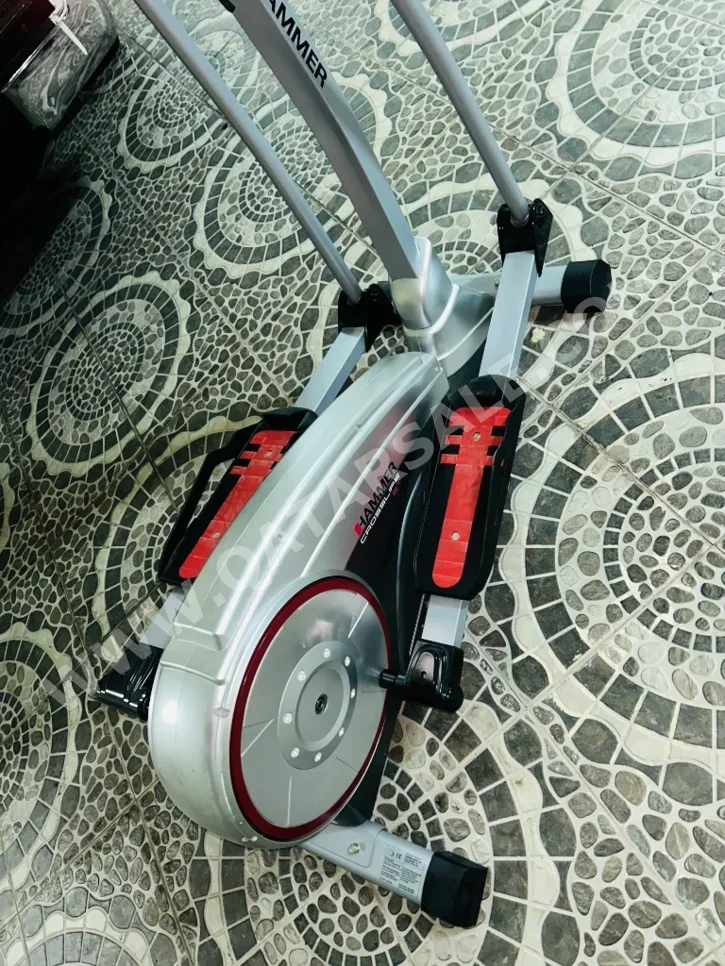 Fitness Machines - Elliptical - Hammer Strength