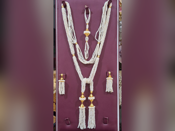 Gold By Item ( Designers ) Set Bahrain Woman Nature 23.5 Gram Yellow Gold 21k