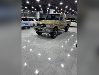 Toyota  Land Cruiser  LX  2021  Manual  86,000 Km  6 Cylinder  Four Wheel Drive (4WD)  Pick Up  Beige