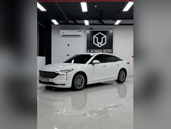 Bestune  B70  2025  Automatic  4,000 Km  4 Cylinder  Front Wheel Drive (FWD)  Sedan  White  With Warranty