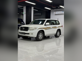 Toyota  Land Cruiser  GX  2008  Automatic  317,000 Km  6 Cylinder  Four Wheel Drive (4WD)  SUV  White