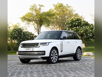 Land Rover  Range Rover Vouge  6 Cylinder  SUV 2x4  White  2025