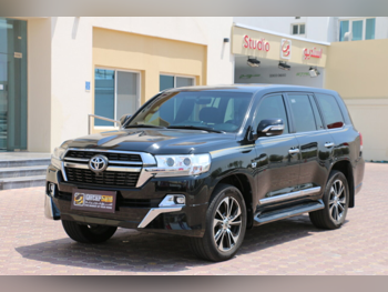 Toyota Land Cruiser VXR- Grand Touring S 2021 Automatic 79,000 Km 8 Cylinder Four Wheel Drive (4WD) SUV Black