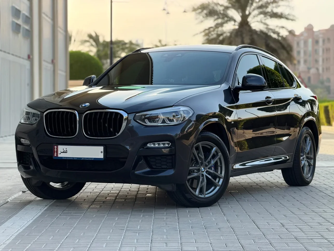 بي ام دبليو  الفئة - اكس  اكس 4  2019  اوتوماتيك  69,000 كم  4 سلندر  دفع رباعي  اس يو في  رمادي