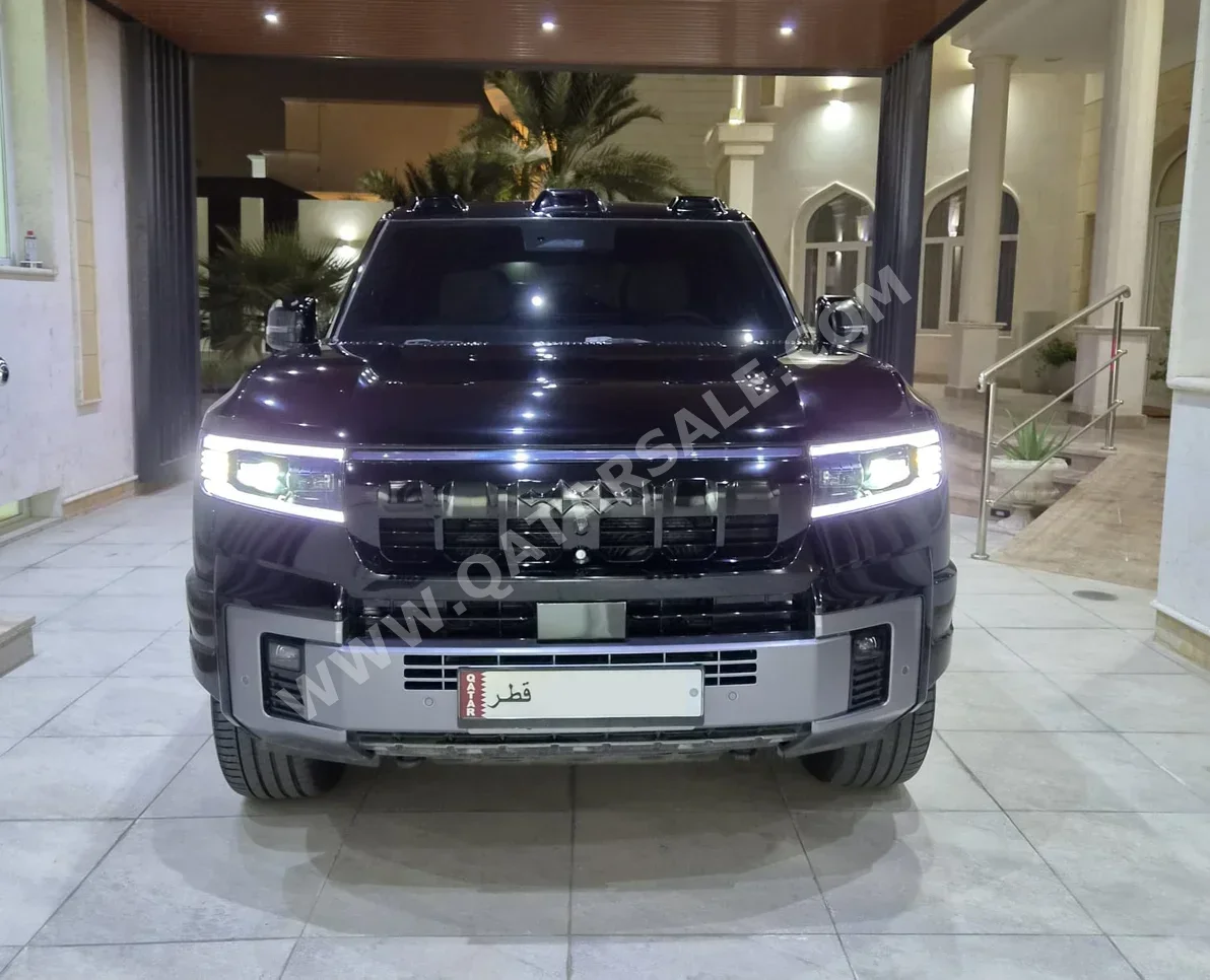 بي واي دي ليوبارد 8 2025 اوتوماتيك 33,000 كم 4 سلندر دفع رباعي اس يو في أسود تحت الضمان