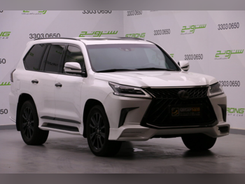 لكزس ال اكس 570 اس بلاك ايديشن 2019 اوتوماتيك 285,000 كم 8 سلندر دفع رباعي اس يو في أبيض