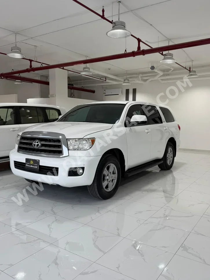 تويوتا سكويا اس ار 5 2013 اوتوماتيك 350,000 كم 8 سلندر دفع رباعي اس يو في أبيض
