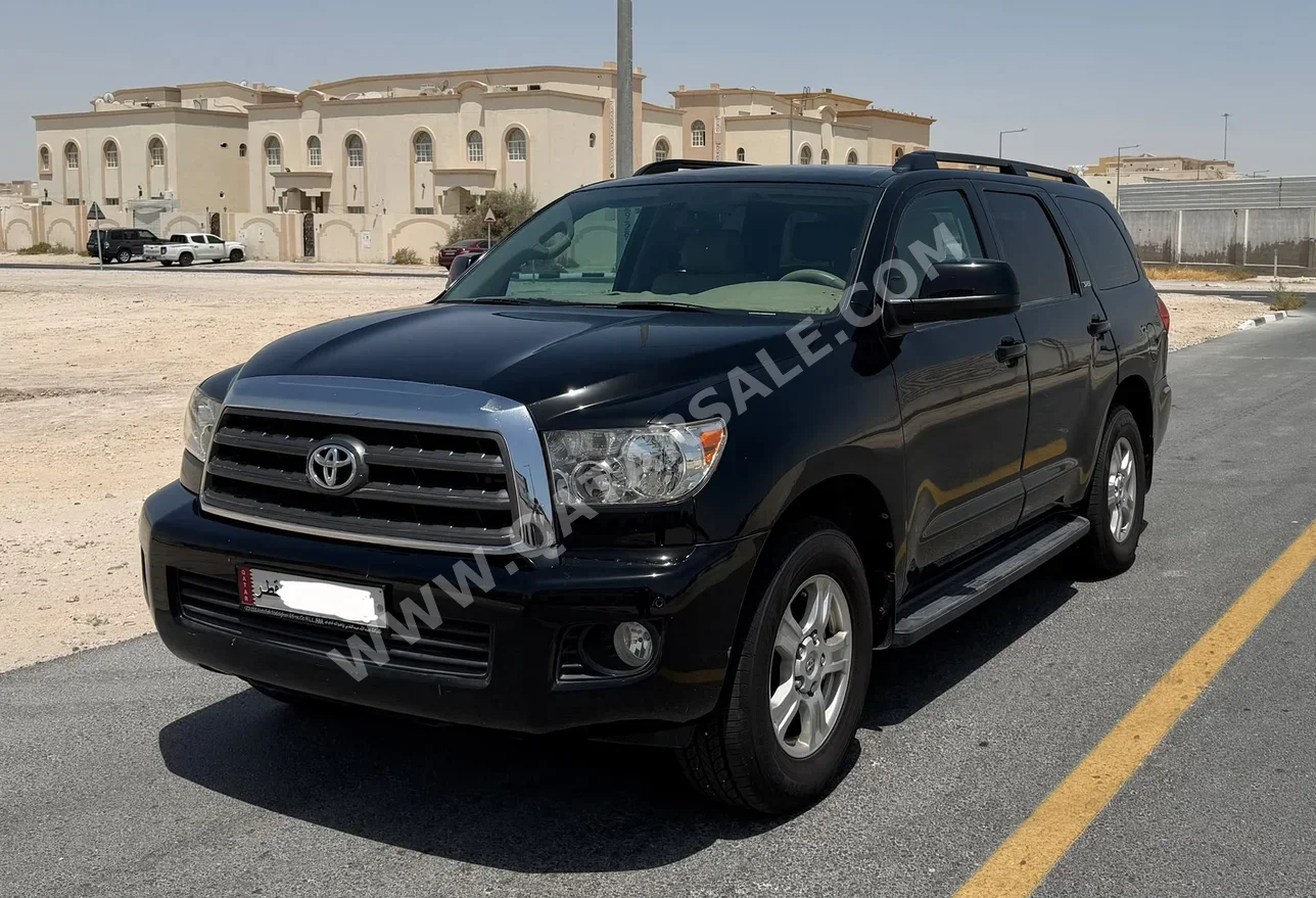 Toyota  Sequoia  SR5  2014  Automatic  235,000 Km  8 Cylinder  Four Wheel Drive (4WD)  SUV  Black