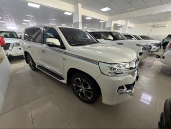 Toyota Land Cruiser VXR 2021 Automatic 41,000 Km 8 Cylinder Four Wheel Drive (4WD) SUV White