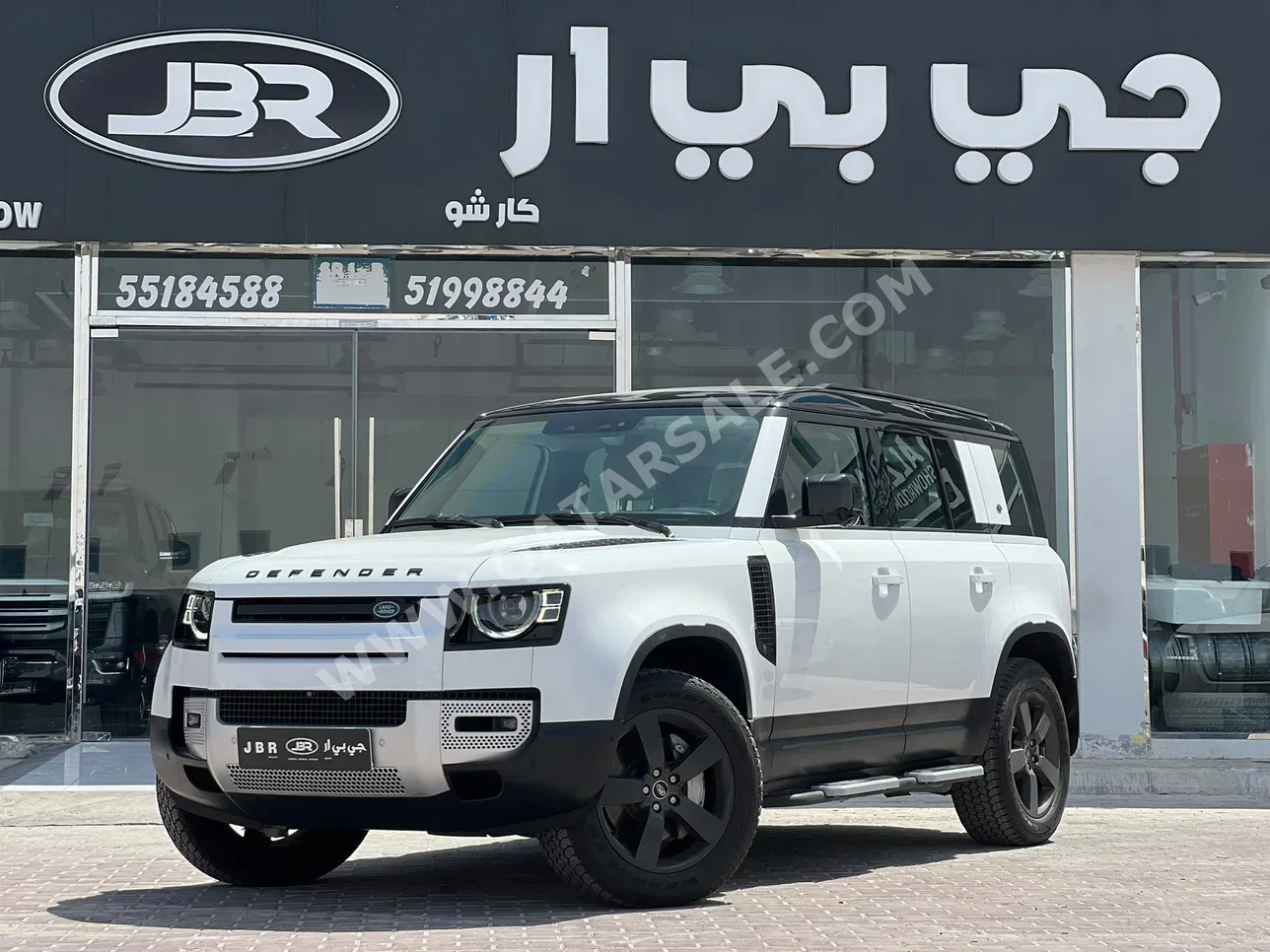 لاند روفر ديفيندر 110 اتش اس اي 2022 اوتوماتيك 149,000 كم 6 سلندر دفع رباعي اس يو في أبيض