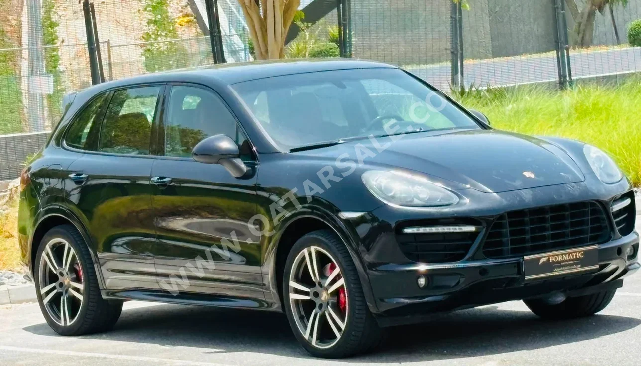 Porsche Cayenne GTS 2014 Automatic 161,000 Km 8 Cylinder Four Wheel Drive (4WD) SUV Black