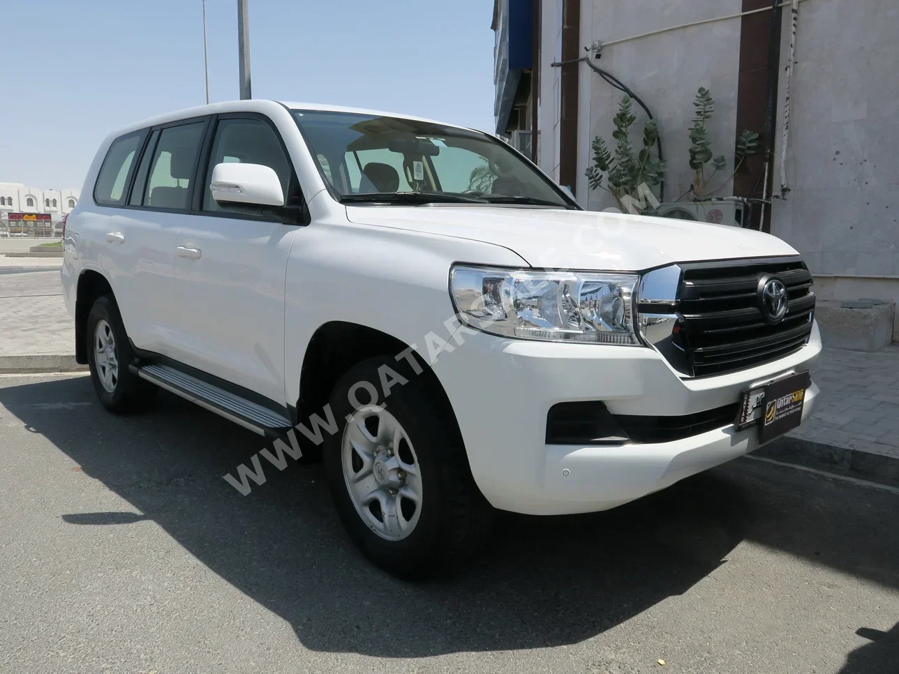 Toyota Land Cruiser GX 2021 Automatic 216,000 Km 6 Cylinder Four Wheel Drive (4WD) SUV White