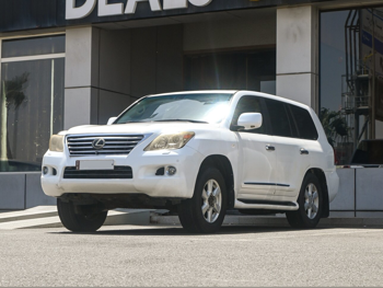 Lexus  LX  570  2009  Automatic  427,000 Km  8 Cylinder  Four Wheel Drive (4WD)  SUV  White