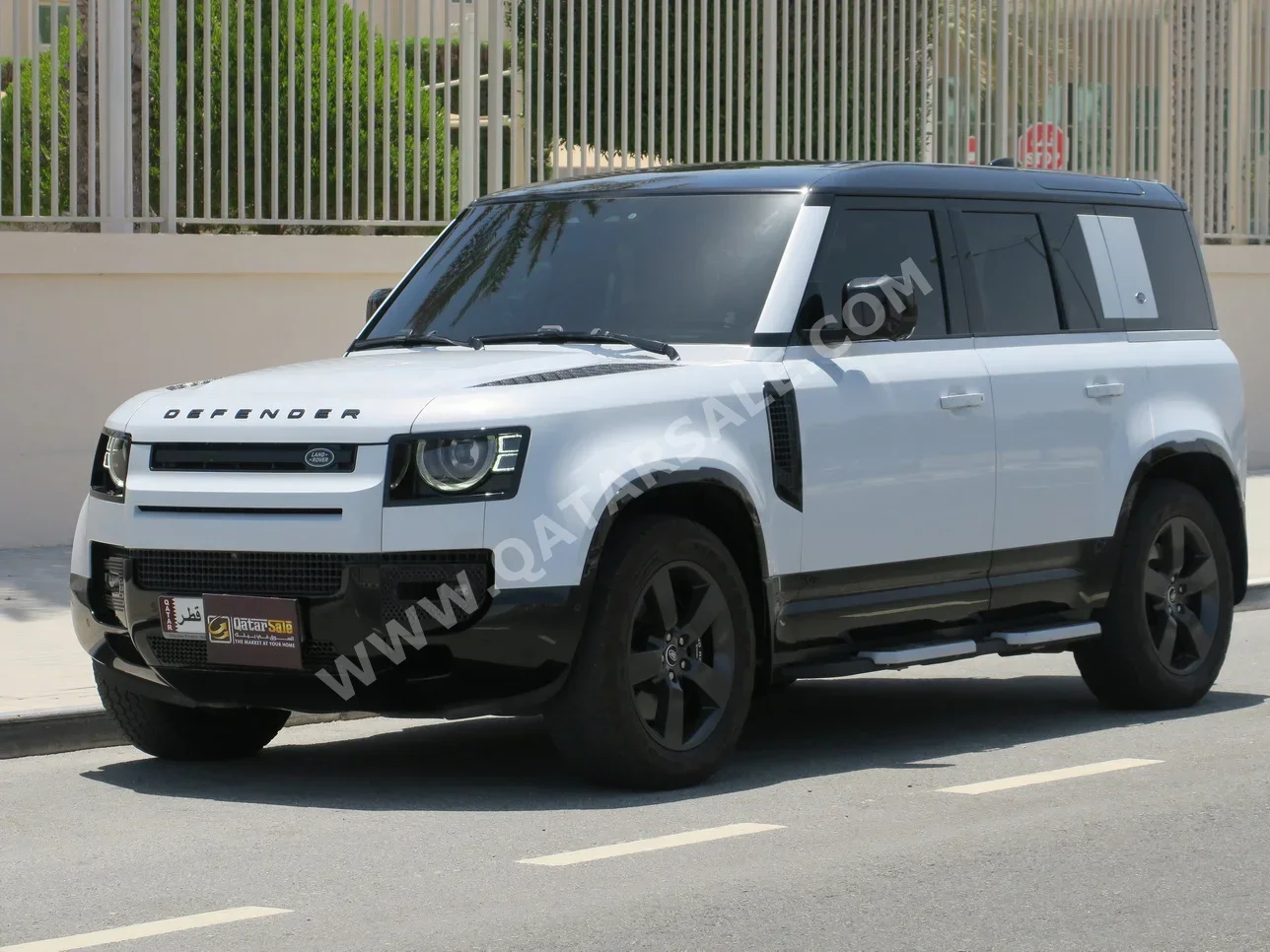 Land Rover  Defender  110 X  2023  Automatic  48,000 Km  8 Cylinder  Four Wheel Drive (4WD)  SUV  White  With Warranty