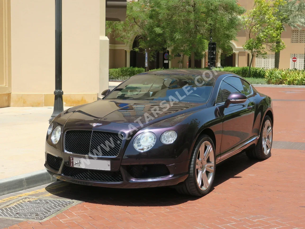 Bentley  Continental  GT  2014  Automatic  47,000 Km  8 Cylinder  Rear Wheel Drive (RWD)  Coupe / Sport  Purple