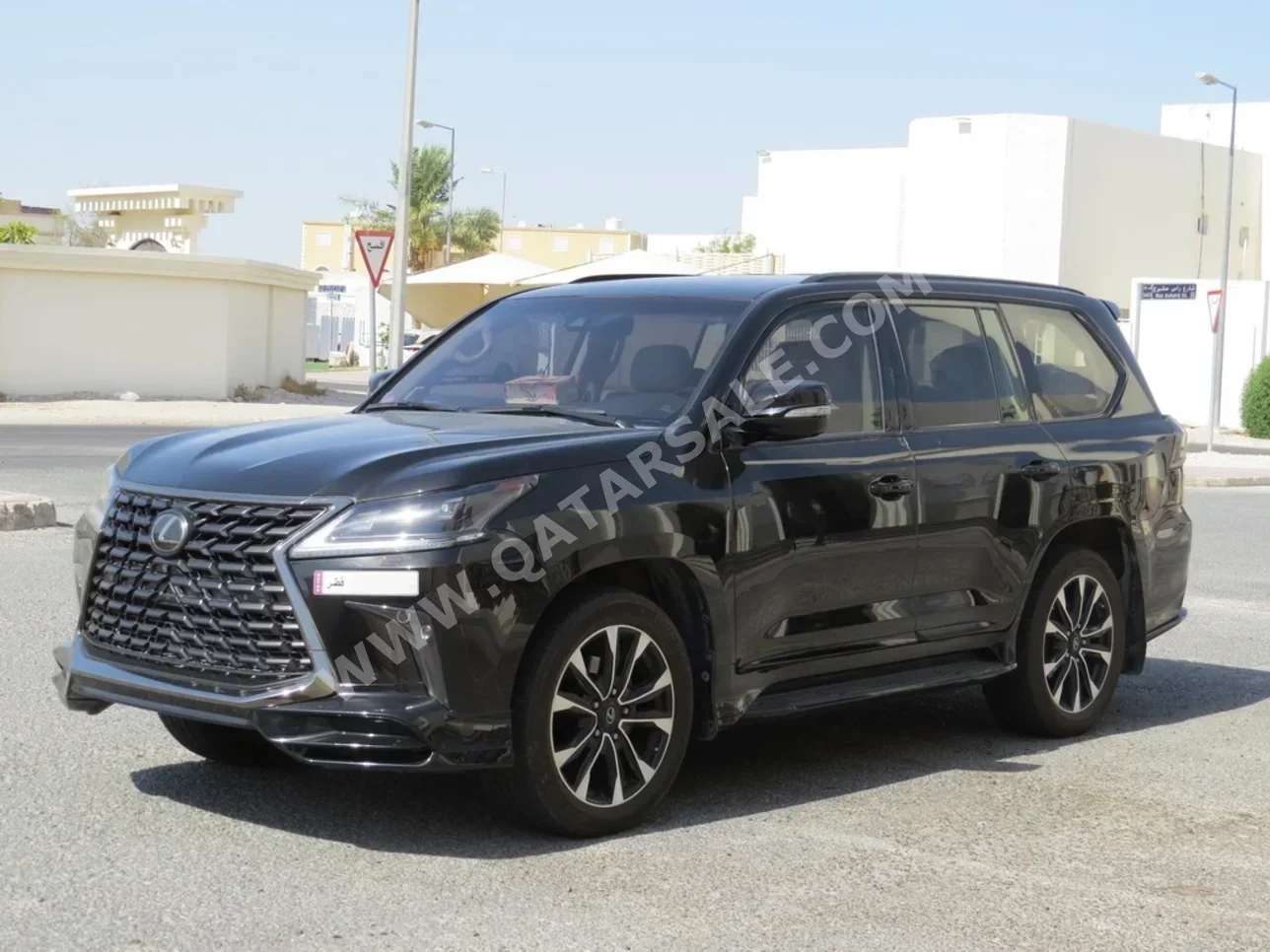 Lexus  LX  570 S Black Edition  2019  Automatic  108,000 Km  8 Cylinder  Four Wheel Drive (4WD)  SUV  Black