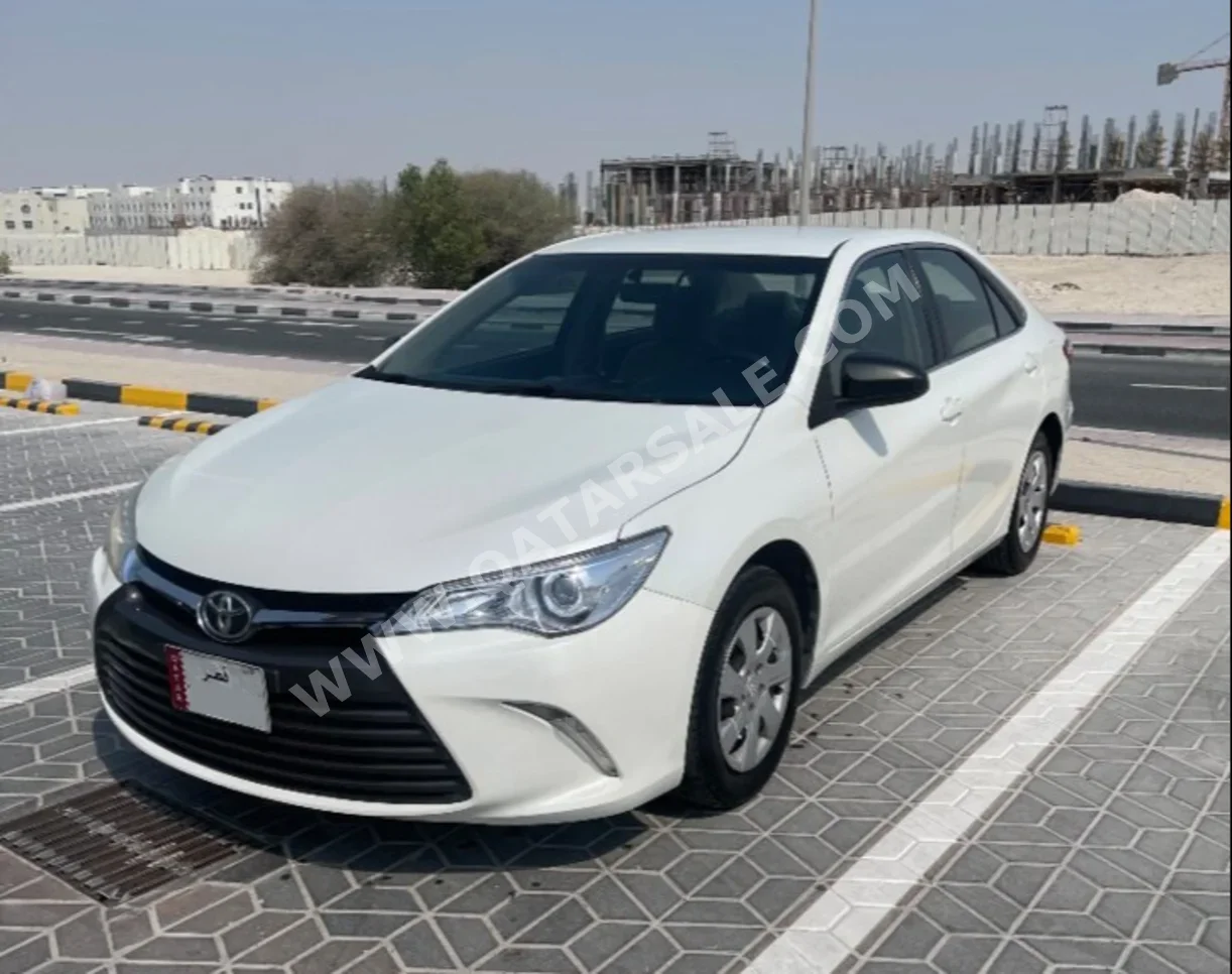 Toyota  Camry  GL  2016  Automatic  187,000 Km  4 Cylinder  Front Wheel Drive (FWD)  Sedan  Pearl