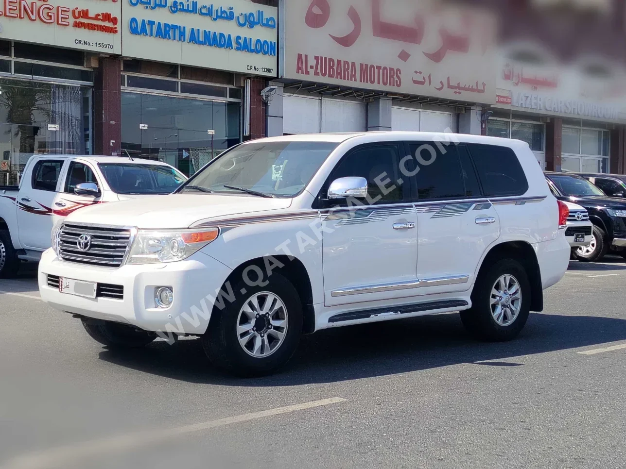 تويوتا  لاند كروزر  جي اكس ار  2014  اوتوماتيك  440,000 كم  6 سلندر  دفع رباعي  اس يو في  أبيض لؤلؤي
