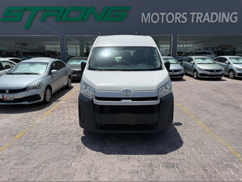 Toyota  Hiace  2022  Manual  119,000 Km  4 Cylinder  Rear Wheel Drive (RWD)  Van / Bus  White