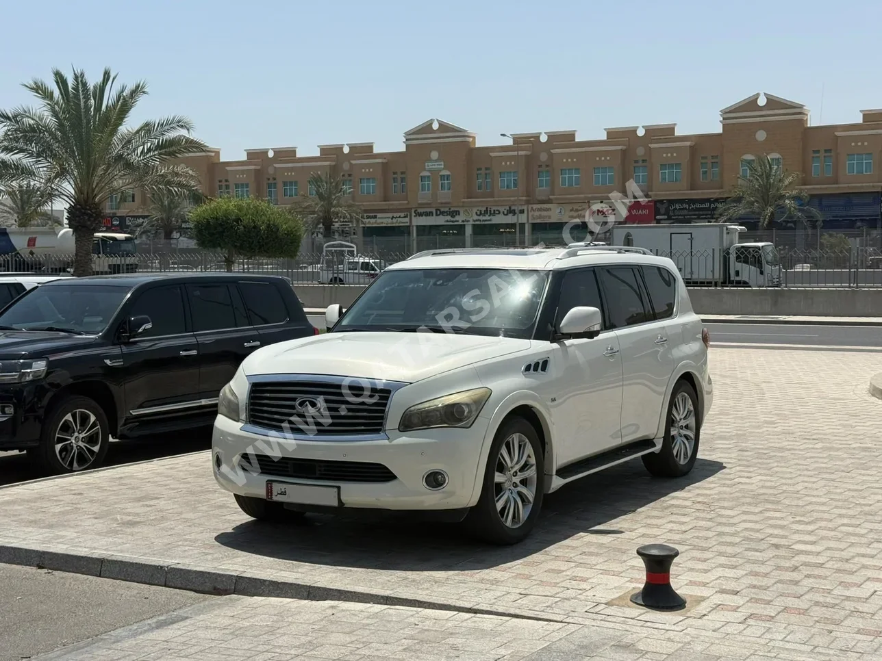 Infiniti QX 80 2014 Automatic 178,000 Km 8 Cylinder Four Wheel Drive (4WD) SUV White
