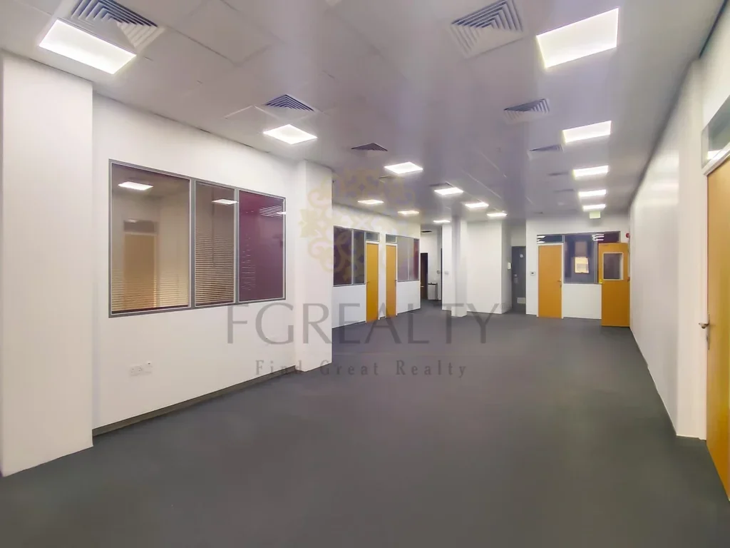 Commercial Offices - Not Furnished - Doha - Rawdat Al Khail