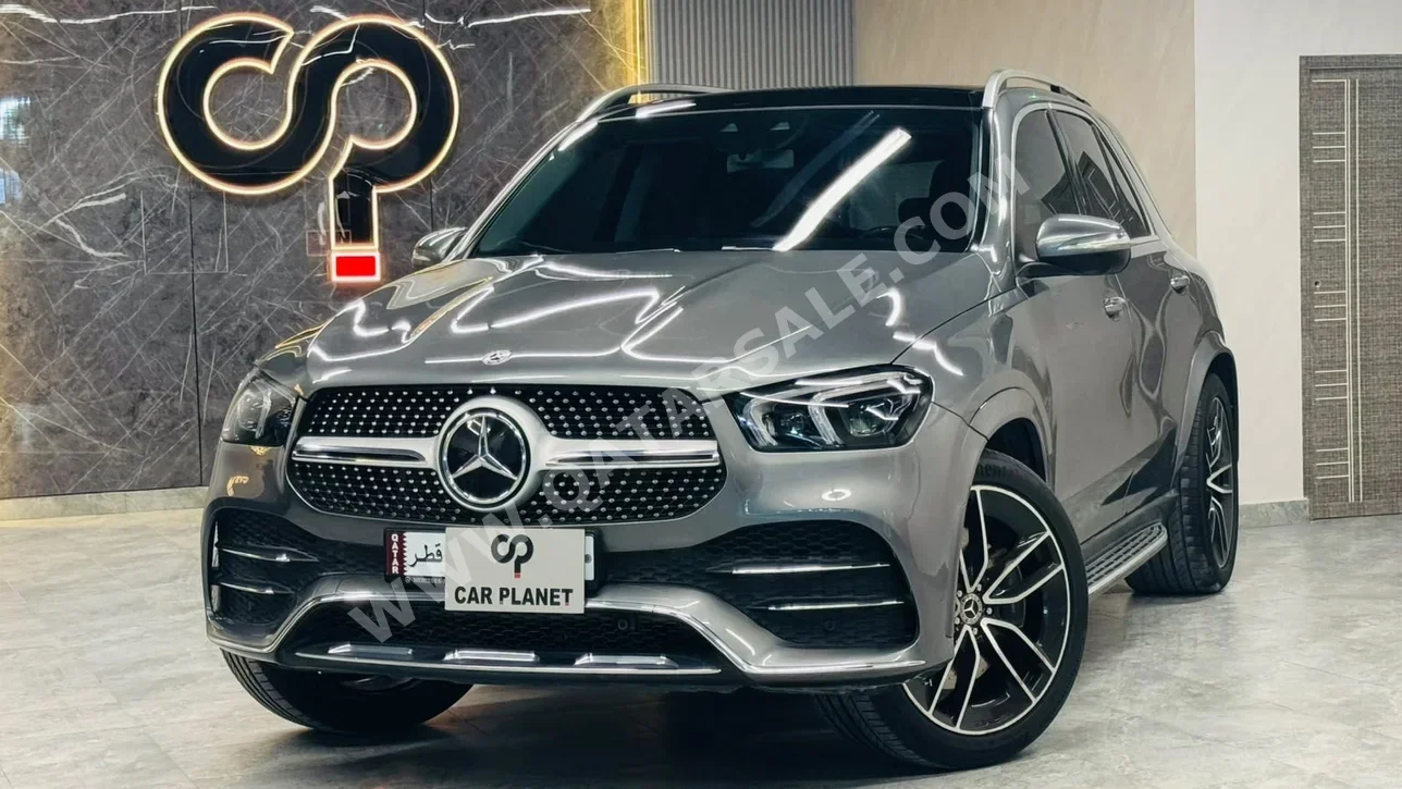 مرسيدس - بنز جي ال اي 450 2020 اوتوماتيك 78,000 كم 6 سلندر دفع رباعي اس يو في رمادي