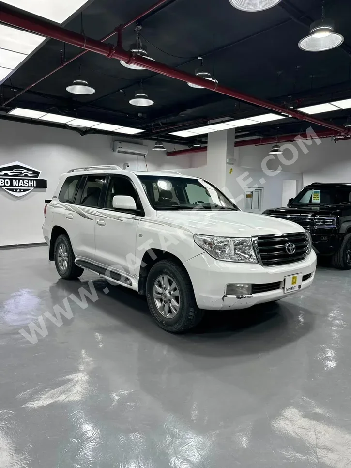 Toyota Land Cruiser GX 2011 Automatic 417,000 Km 6 Cylinder Four Wheel Drive (4WD) SUV White