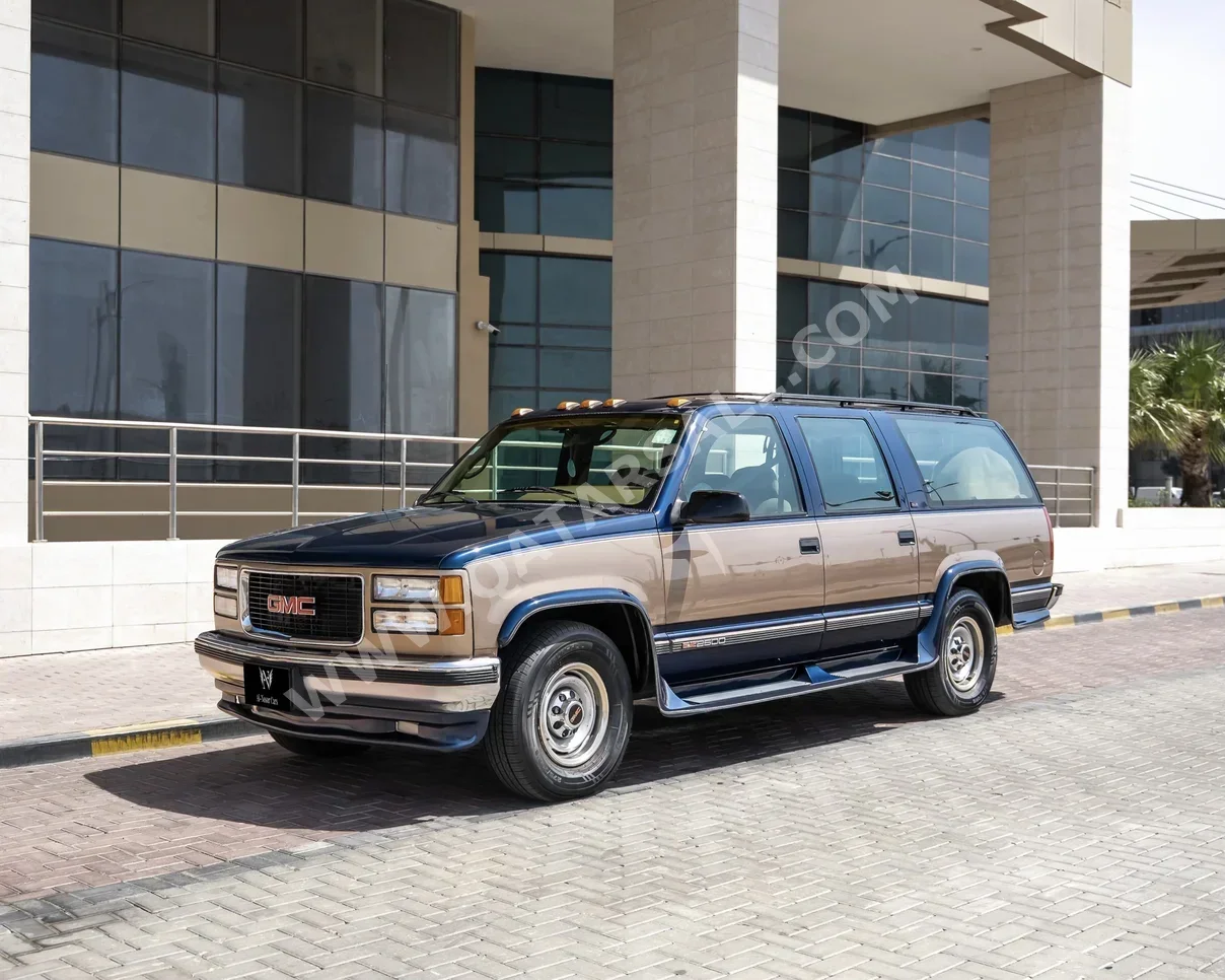 جي ام سي سوبربان 1995 اوتوماتيك 177,000 كم 8 سلندر دفع رباعي اس يو في ذهبي
