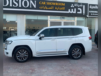 Toyota Land Cruiser VXR Twin Turbo 2023 Automatic 85,000 Km 6 Cylinder Four Wheel Drive (4WD) SUV White With Warranty