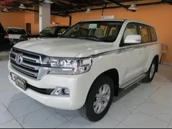 Toyota  Land Cruiser  GXR  2021  Automatic  31,000 Km  6 Cylinder  Four Wheel Drive (4WD)  SUV  White  With Warranty