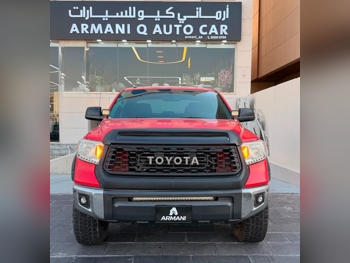Toyota  Tundra  TRD  2016  Automatic  192,000 Km  8 Cylinder  Four Wheel Drive (4WD)  Pick Up  Red