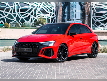 Audi RSS 4.2 Coupe 2022 Automatic 19,000 Km 4 Cylinder All Wheel Drive (AWD) Hatchback Red With Warranty
