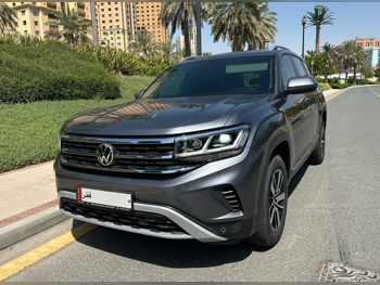 Volkswagen Teramont 2022 Automatic 26,000 Km 6 Cylinder Four Wheel Drive (4WD) SUV Gray
