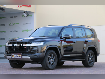 Toyota Land Cruiser GR Sport Twin Turbo 2024 Automatic 25,000 Km 6 Cylinder Four Wheel Drive (4WD) SUV Black With Warranty