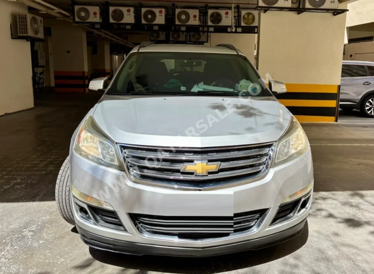 Chevrolet Traverse LT 2014 Automatic 131,000 Km 6 Cylinder All Wheel Drive (AWD) SUV Gray