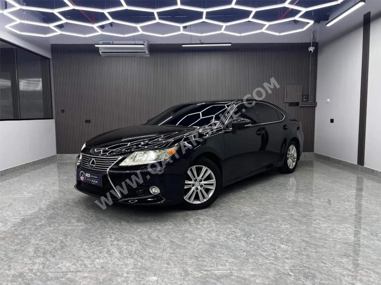 Lexus  ES  350  2014  Automatic  280,000 Km  6 Cylinder  Rear Wheel Drive (RWD)  Sedan  Black