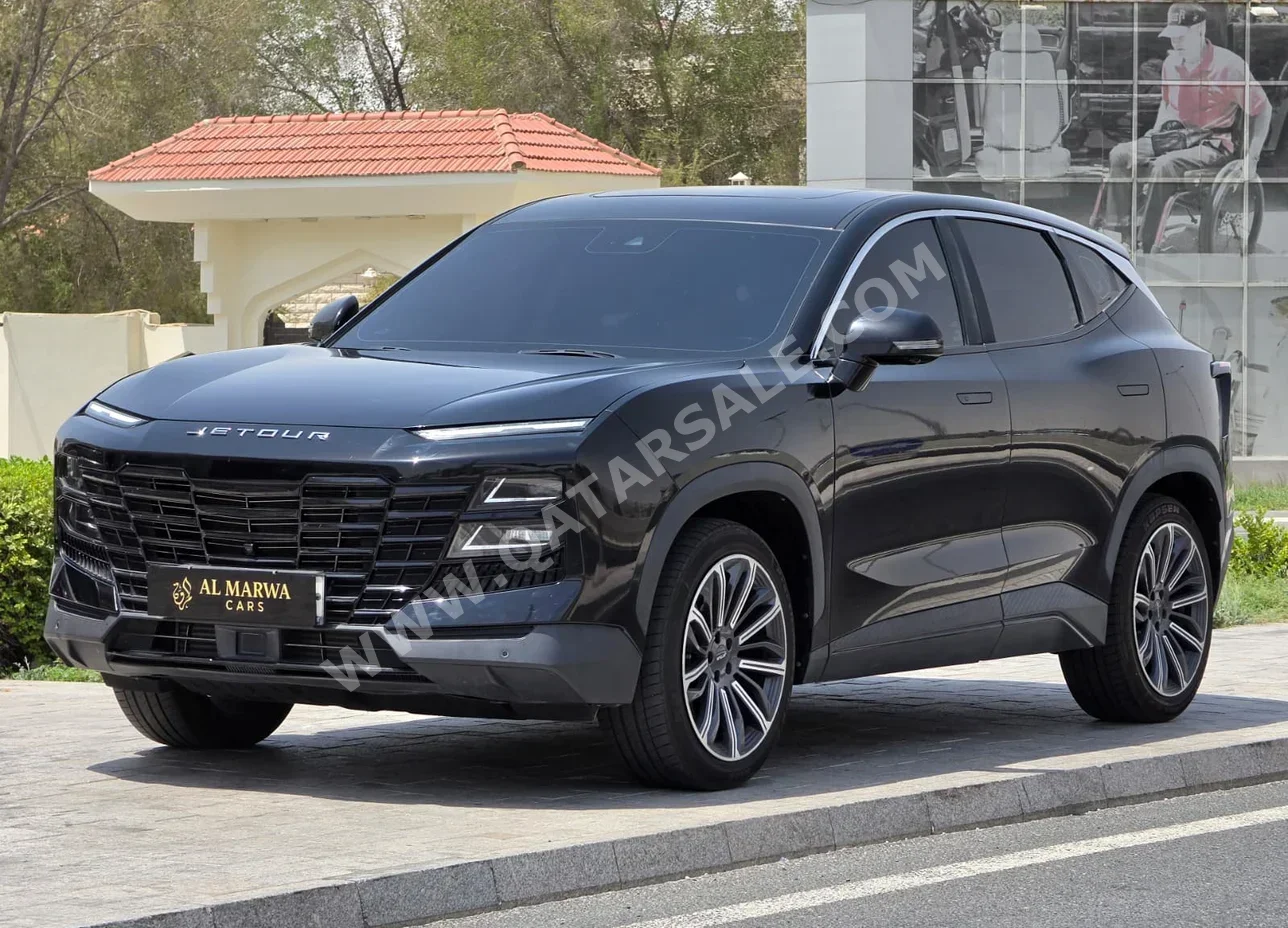 Jetour Dashing Flag Ship 2023 Automatic 79,000 Km 4 Cylinder Four Wheel Drive (4WD) SUV Black With Warranty