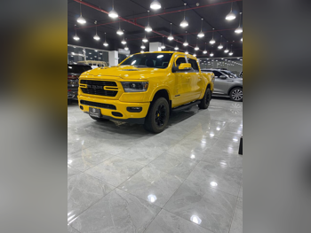 Dodge  Ram  1500 Sport  2020  Automatic  61,000 Km  8 Cylinder  Four Wheel Drive (4WD)  Pick Up  Yellow
