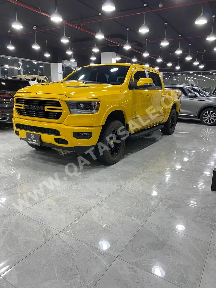 Dodge  Ram  1500 Sport  2020  Automatic  61,000 Km  8 Cylinder  Four Wheel Drive (4WD)  Pick Up  Yellow