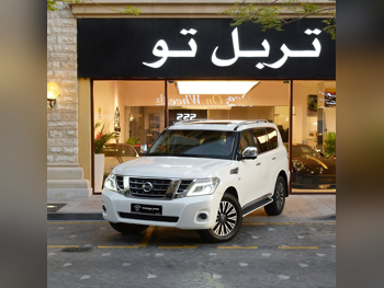 Nissan  Patrol  Platinum  2016  Automatic  266,000 Km  8 Cylinder  Four Wheel Drive (4WD)  SUV  White
