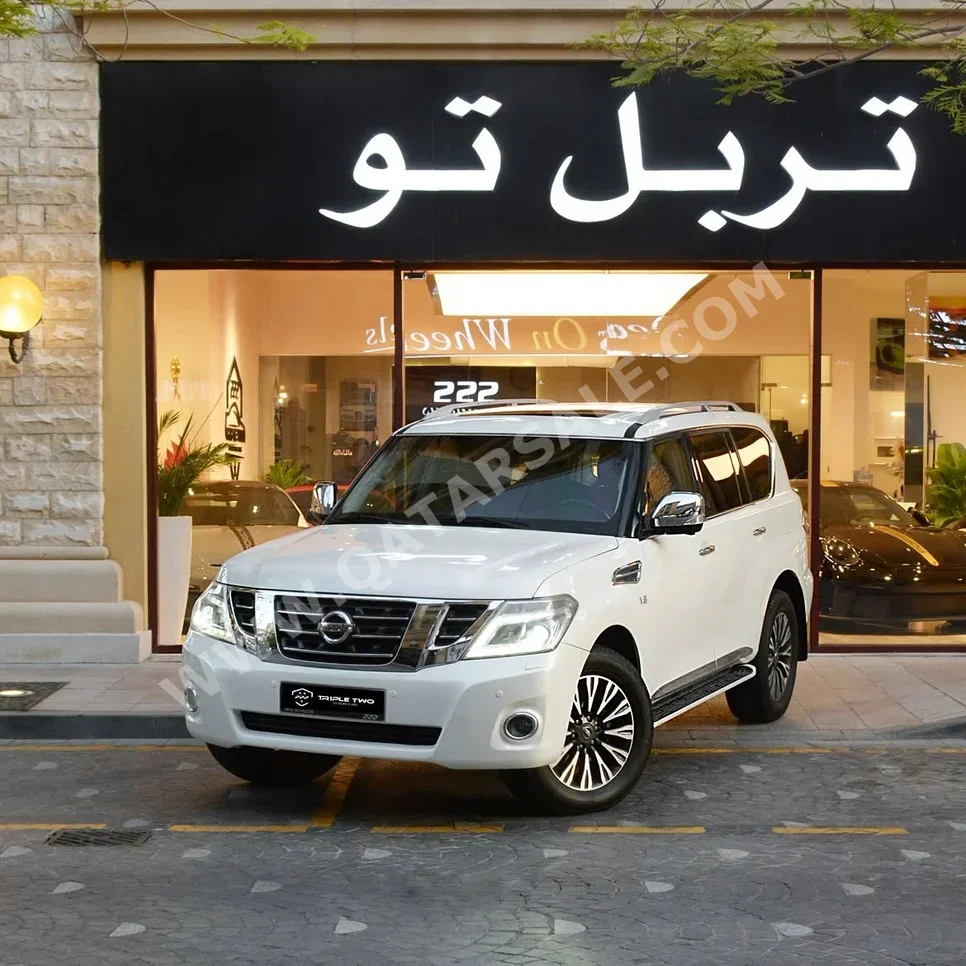 نيسان  باترول  بلاتنيوم  2016  اوتوماتيك  266,000 كم  8 سلندر  دفع رباعي  اس يو في  أبيض