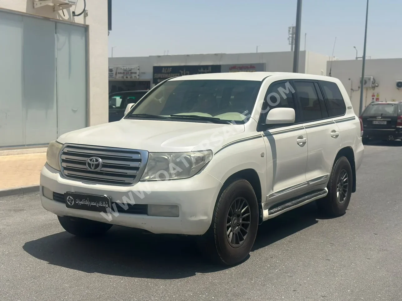 Toyota Land Cruiser GXR 2009 Automatic 323,000 Km 8 Cylinder Four Wheel Drive (4WD) SUV White