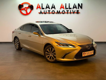Lexus  ES  300h  2019  Automatic  85,000 Km  4 Cylinder  Front Wheel Drive (FWD)  Sedan  Beige Metalic