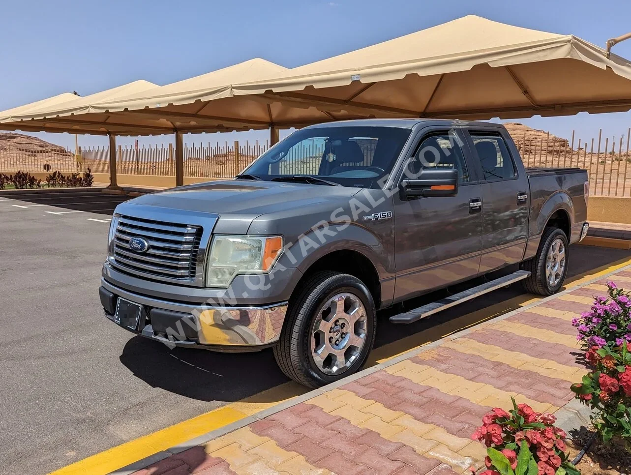 Ford F 150 2011 Automatic 170,000 Km 8 Cylinder Four Wheel Drive (4WD) Pick Up Dark Gray