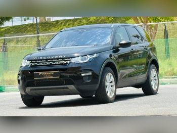 Land Rover  Discovery  Sport  2017  Automatic  137,000 Km  4 Cylinder  All Wheel Drive (AWD)  SUV  Black