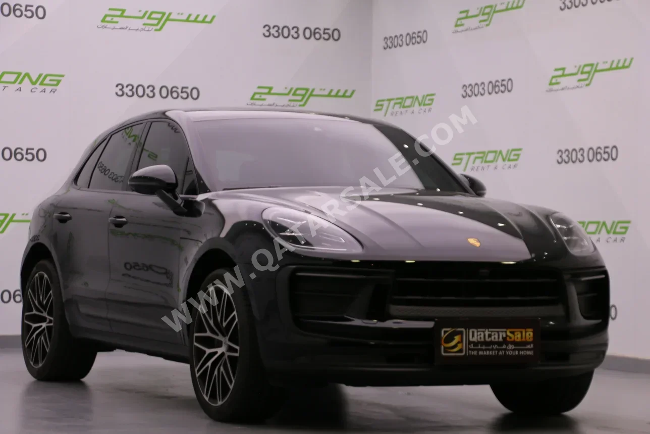 Porsche  Macan  2024  Automatic  29,000 Km  6 Cylinder  Four Wheel Drive (4WD)  SUV  Black