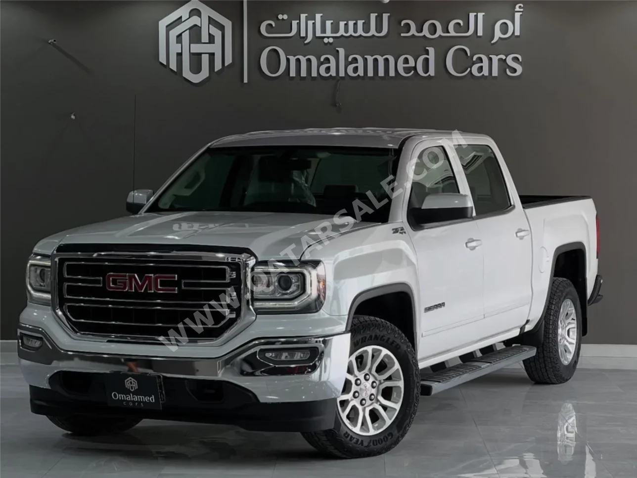 GMC  Sierra  1500  2017  Automatic  209,000 Km  8 Cylinder  Four Wheel Drive (4WD)  Pick Up  White