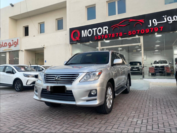 Lexus  LX  2009  Automatic  407,000 Km  8 Cylinder  Four Wheel Drive (4WD)  SUV  Silver